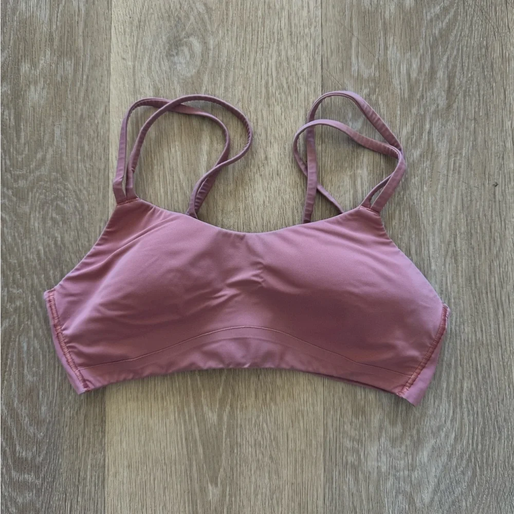 Lululemon “Like a Cloud” Sports Bra - Picture 2 of 5